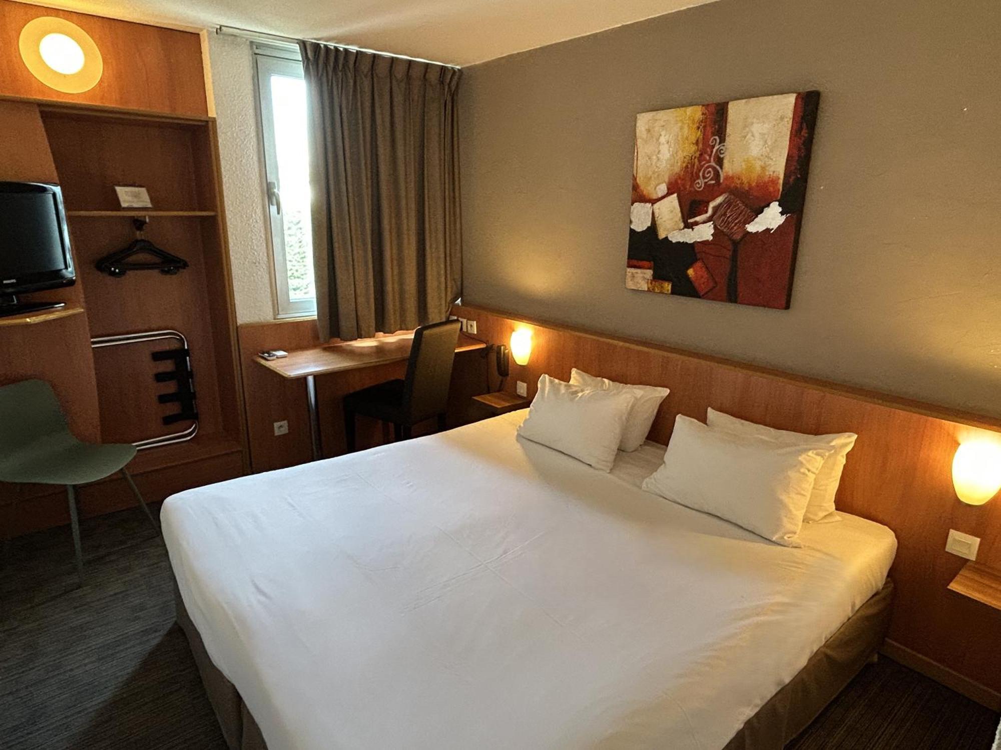 คีเรียด์มาร์เซลเลเอวส์มาร์ติกัวส์ Hotel มาร์ติกส์ ภายนอก รูปภาพ