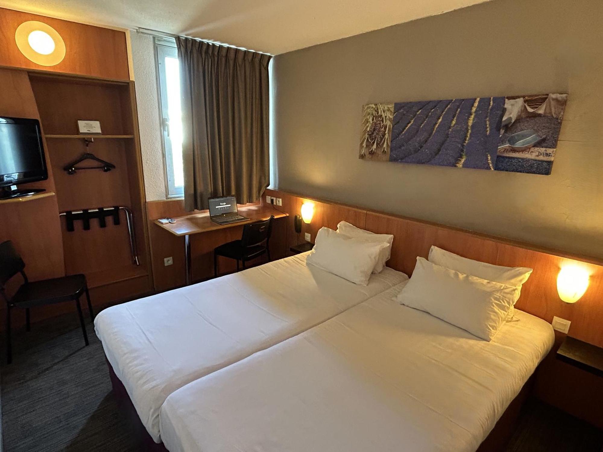 คีเรียด์มาร์เซลเลเอวส์มาร์ติกัวส์ Hotel มาร์ติกส์ ภายนอก รูปภาพ
